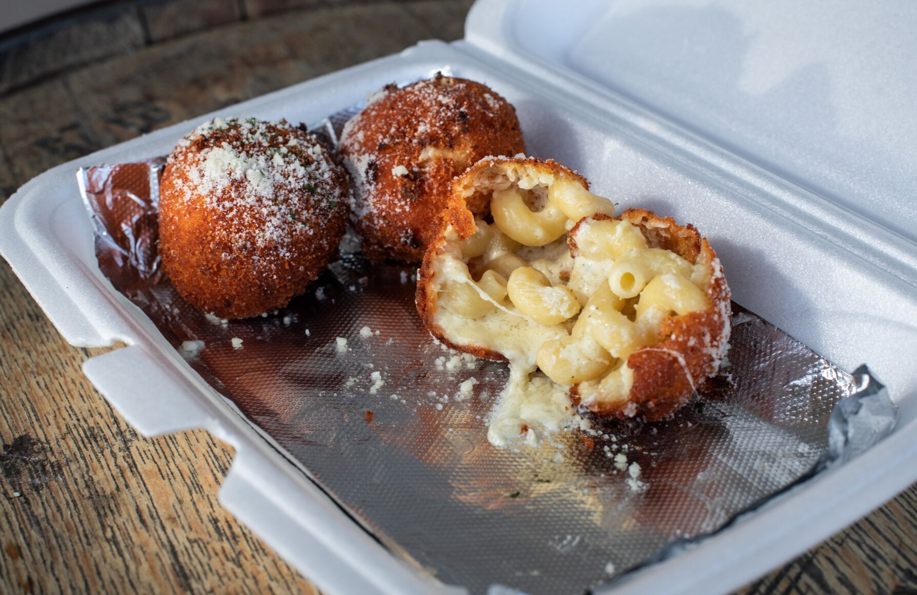 Smokiin' Mac Food Truck (web only)